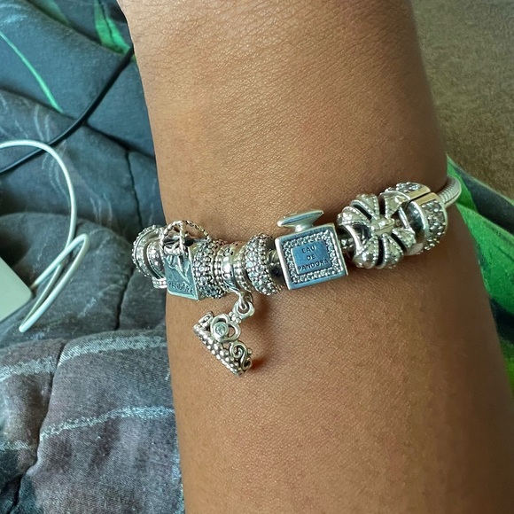 Pandora charm bracelet with 2 retired charms - Picture 3 of 3